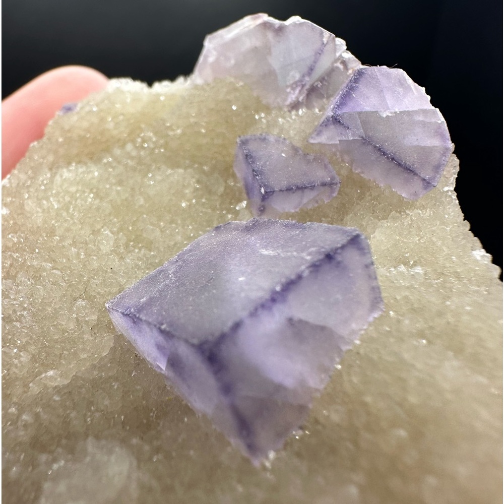 QR code fluorite - Picture 2 of 11